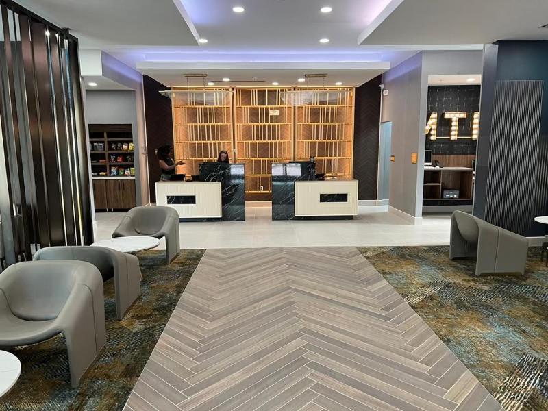 La Quinta Inn & Suites By Wyndham Manchester - Arnold Afb Eksteriør bilde