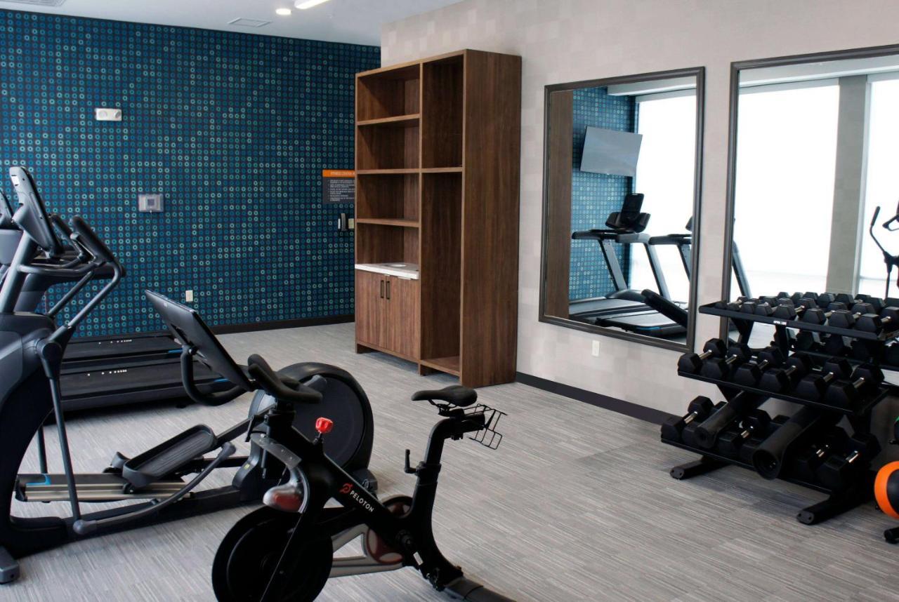 La Quinta Inn & Suites By Wyndham Manchester - Arnold Afb Eksteriør bilde